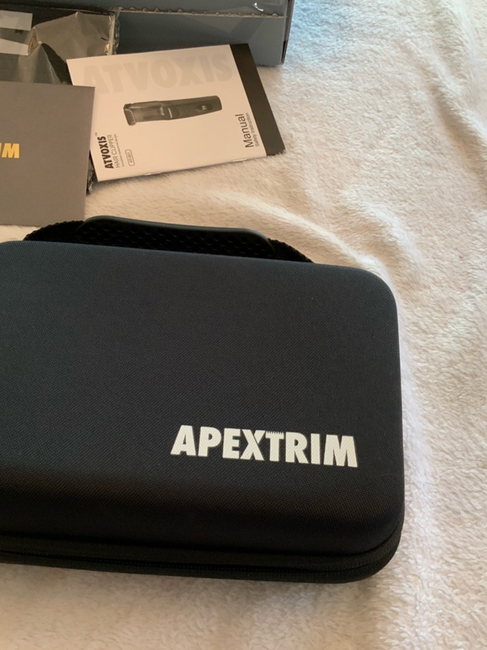 APEXTRIM Black electric shaver set with new in box. SKU 3020